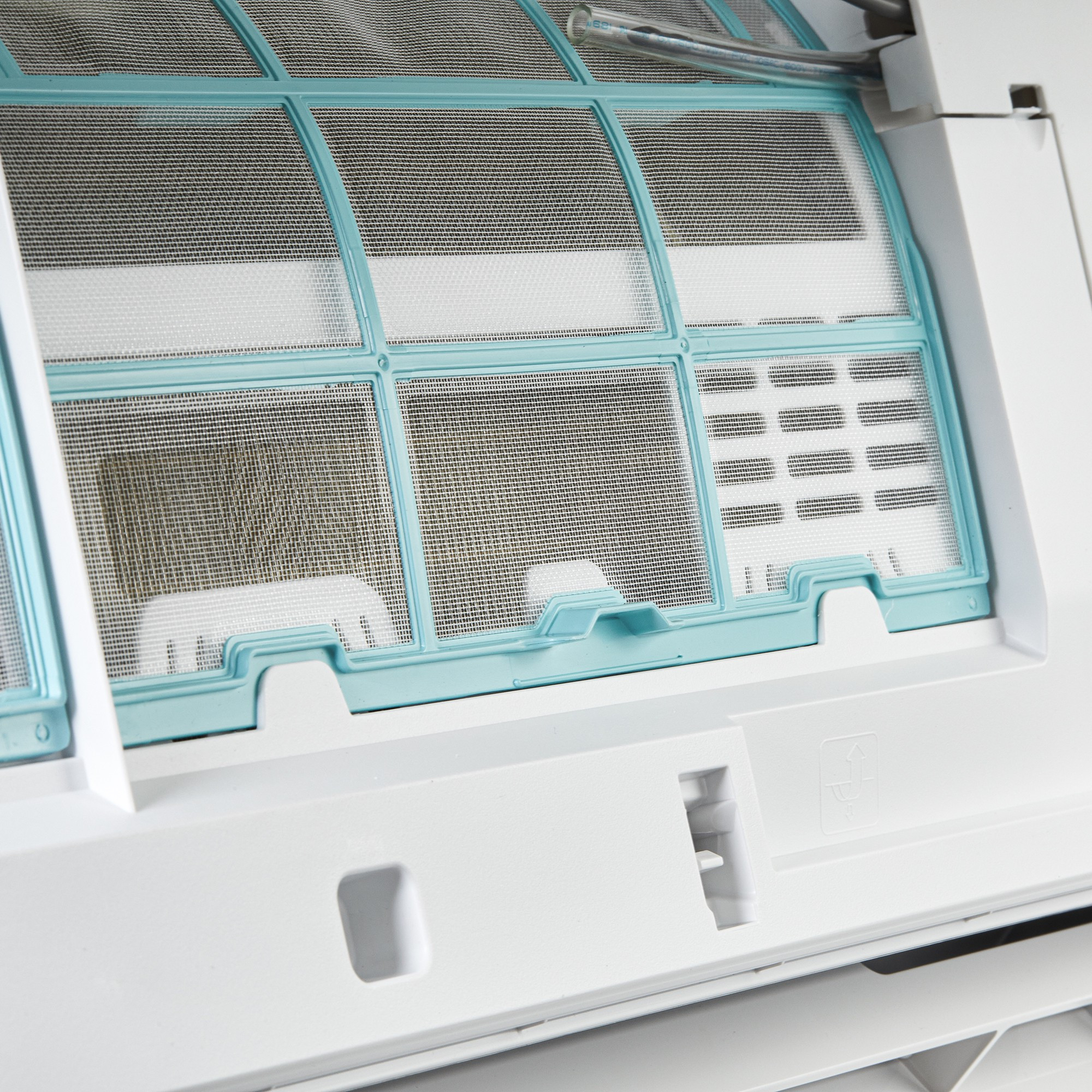 Сплит-система Electrolux Smartline EACS-07HSM/N8_V2 комплект - внешний вид, блок, пульт
