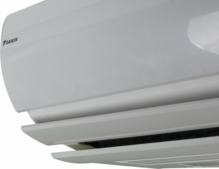 Внутренний блок кондиционера Daikin FTXZ25N - внешний вид, блок, пульт
